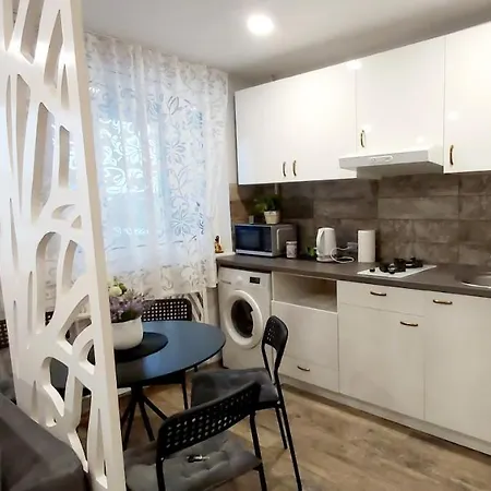 Apartamentai Su Balkonu Prie Akropolio Taikos Pr 48