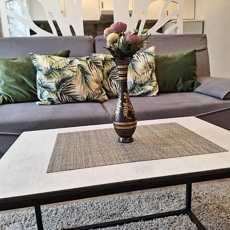 Apartman Apartamentai Su Balkonu Prie Akropolio Taikos Pr 48 *