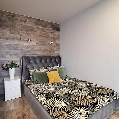 Apartamentai Su Balkonu Prie Akropolio Taikos Pr 48 Apartment