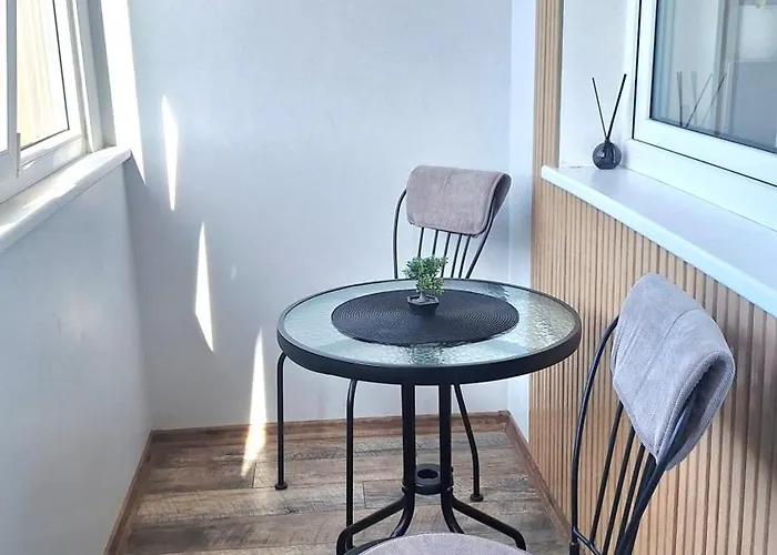 Apartamentai Su Balkonu Prie Akropolio Taikos Pr 48 Apartment